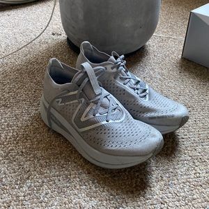 New Balance FuelCell Supercomp SC trainer
